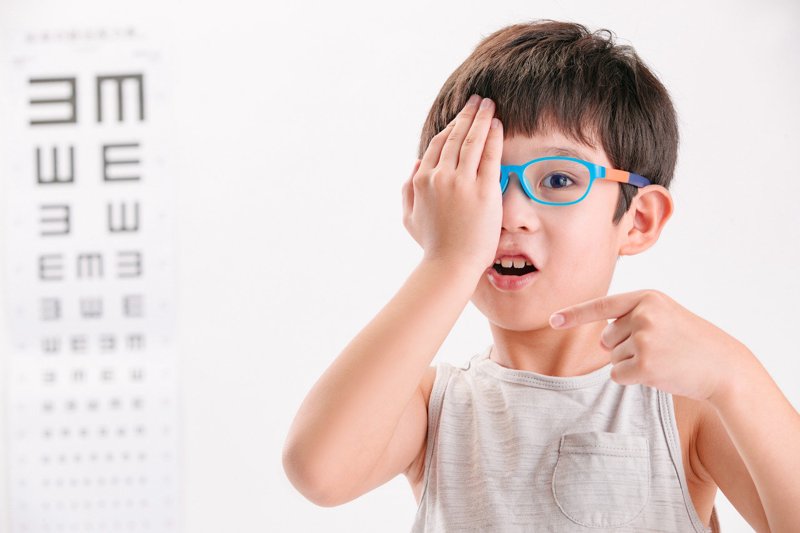 儿童视力矫正